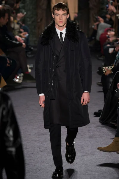 Look 26